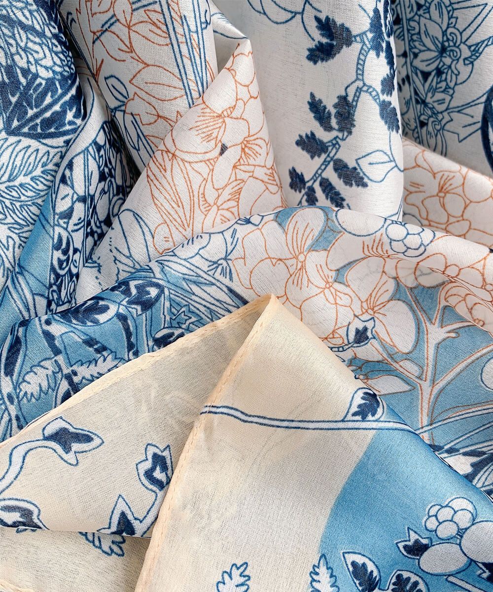 Light Grey Printed Silk Scarf – view 2