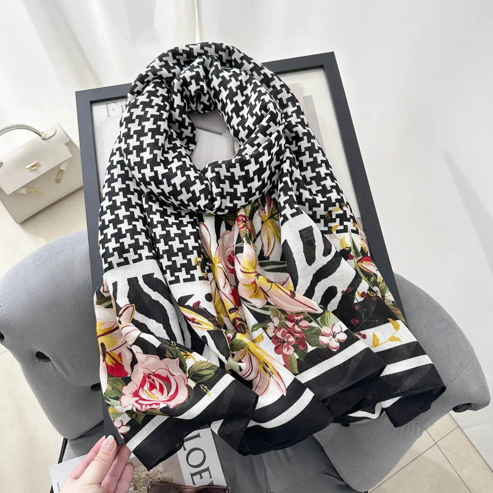 Black Classic Printed Cotton Scarf – view 2